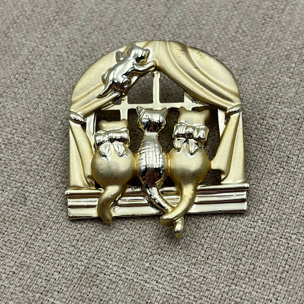 Vintage AJC Cats in the Window Brooch Pin Gold Tone Signed - Picture 1 of 4